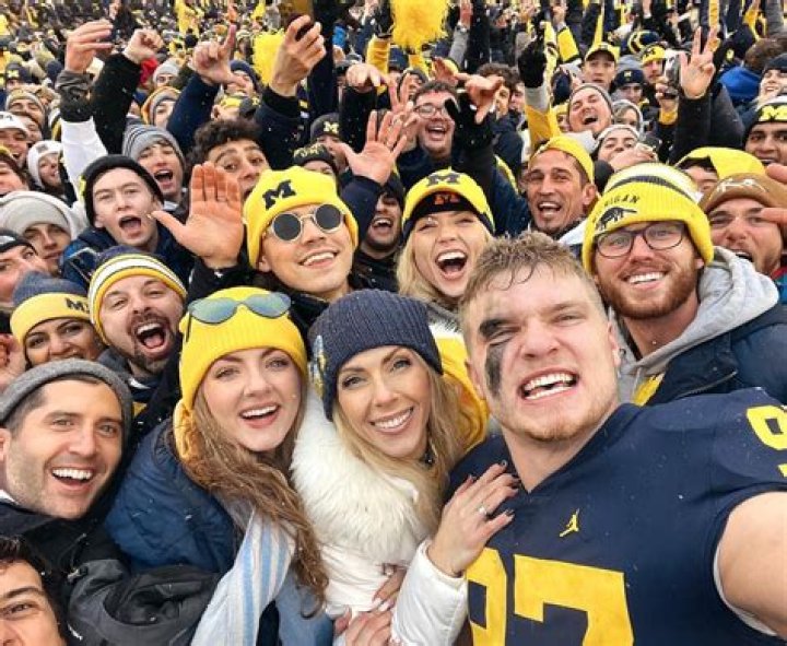 Uncover The Enigmatic World Of Aidan Hutchinson